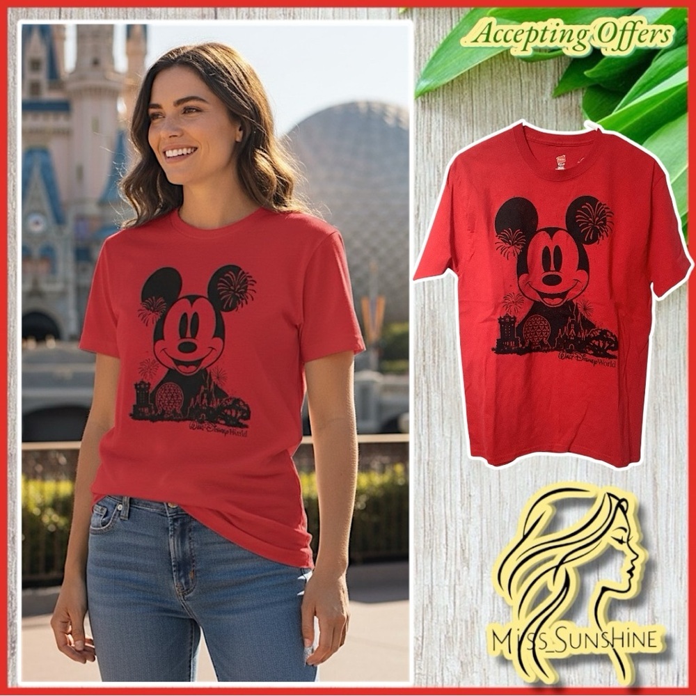 Hanes Disney World - Sz M - authentic Disney Mickey Mouse Merchandise